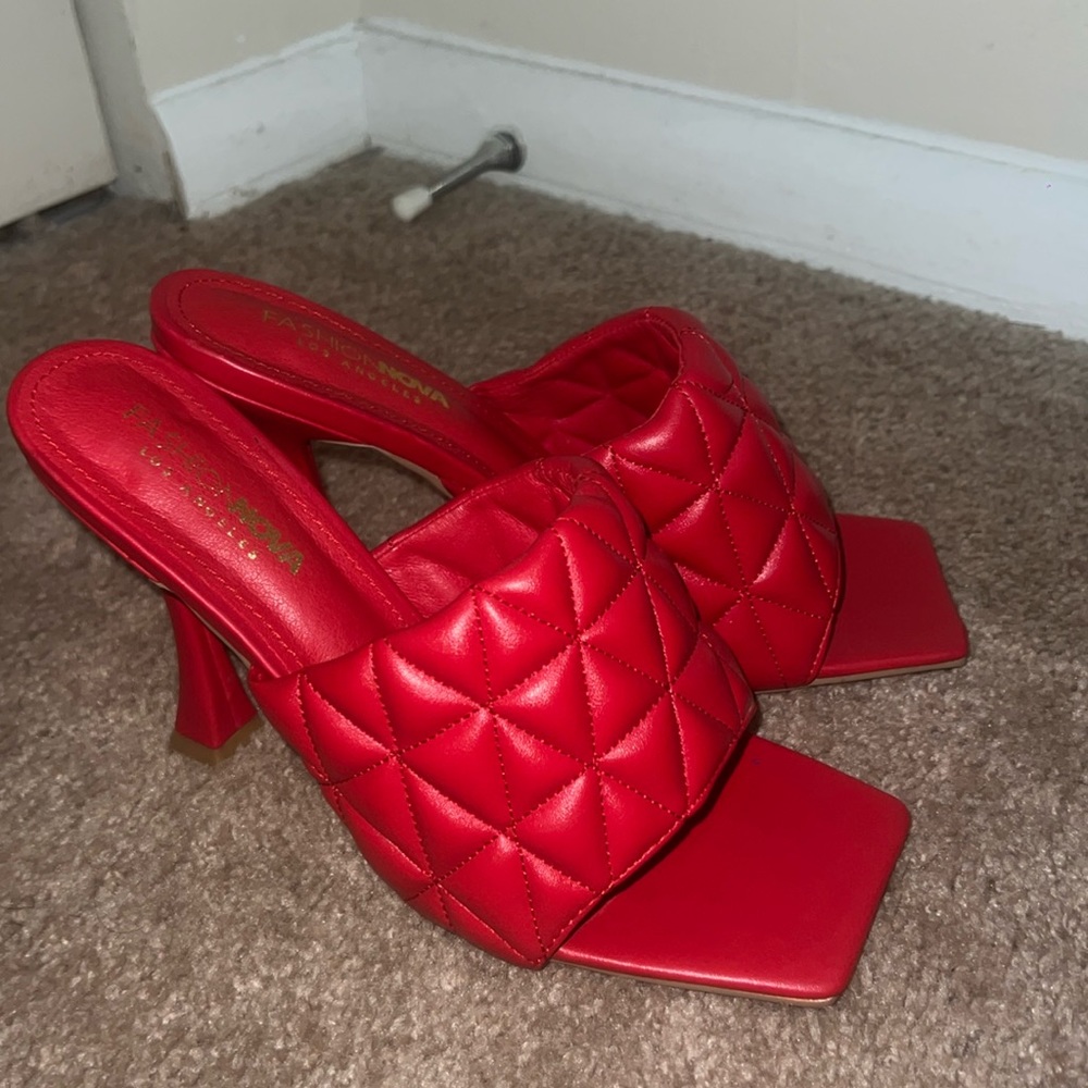 Fashion nova heels